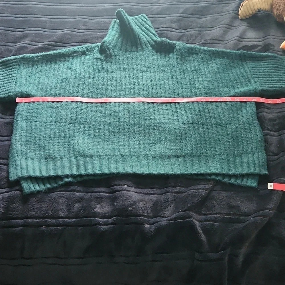 Splendid, oversized,  knit, sweater size Medium - Picture 8 of 9